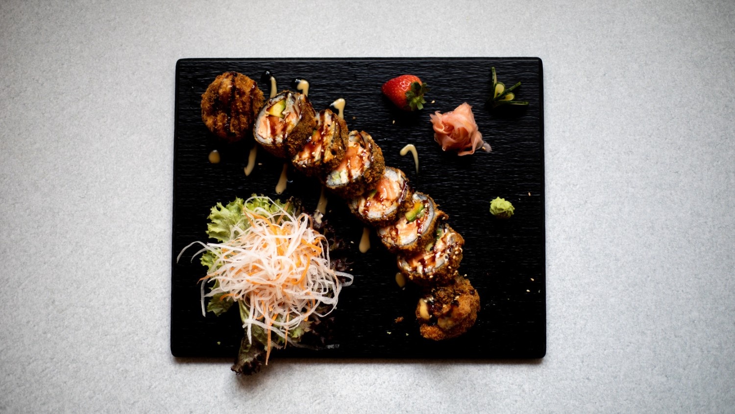 sushi_rolls_maison_viet (1).jpg